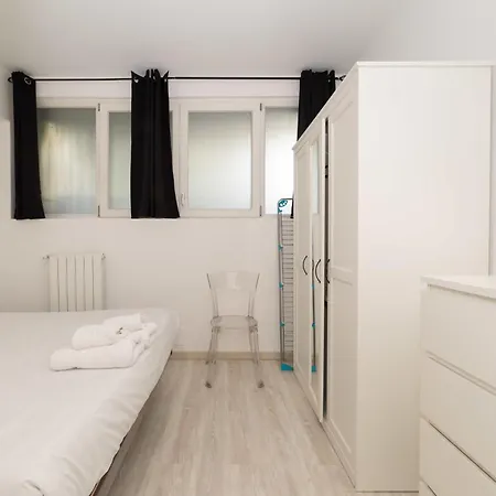 Zona San Siro Apartamento Milão