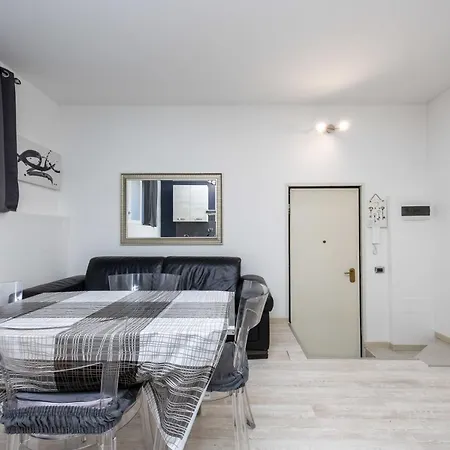 Zona San Siro Apartamento